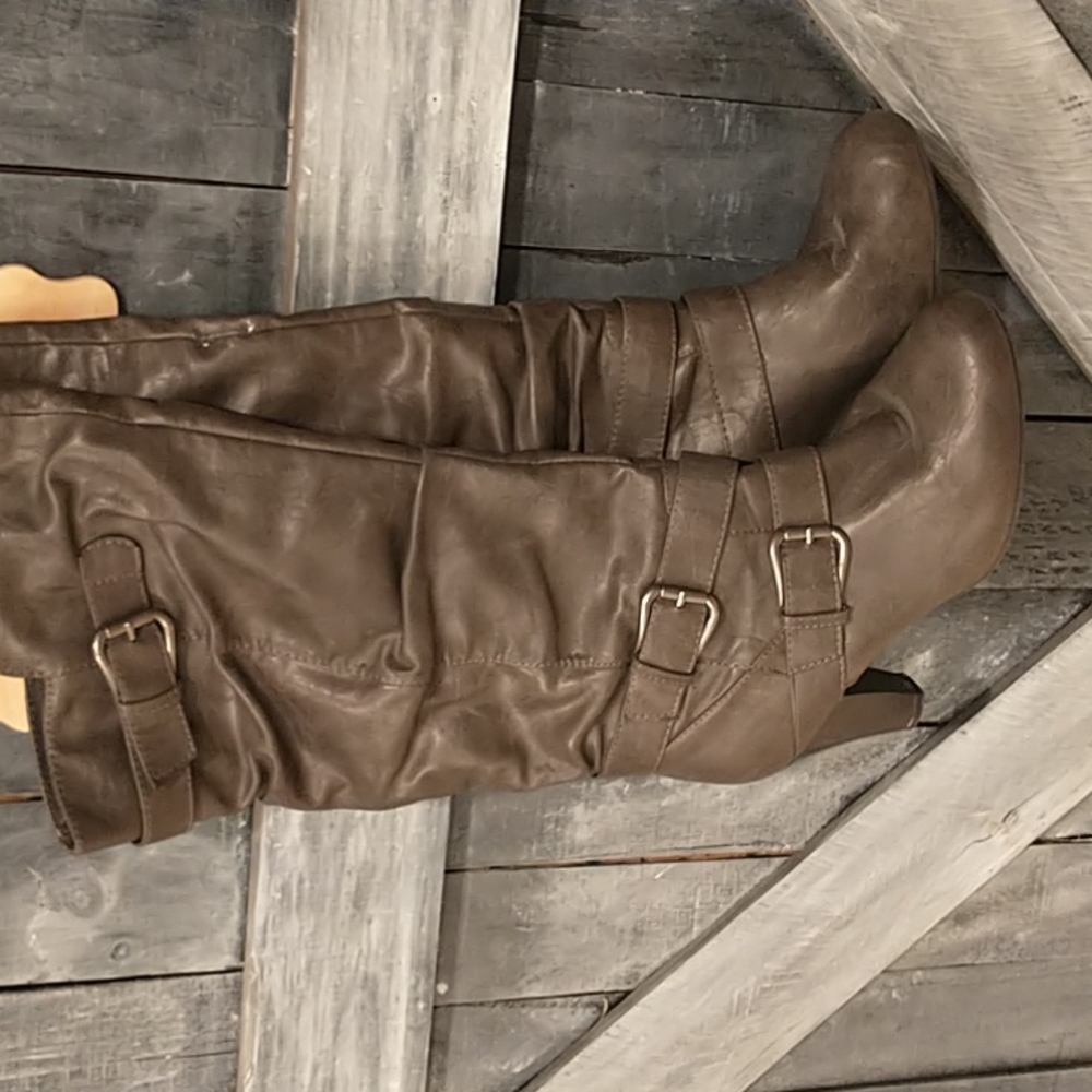 Grey women's dress boot